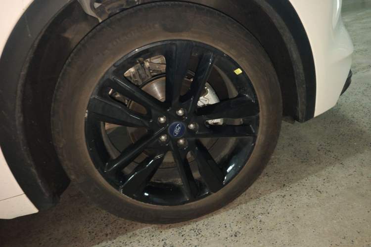 Used Ford Mondeo 2024 2.0T E-Hybrid Sport Edition Right Front Wheel Hub