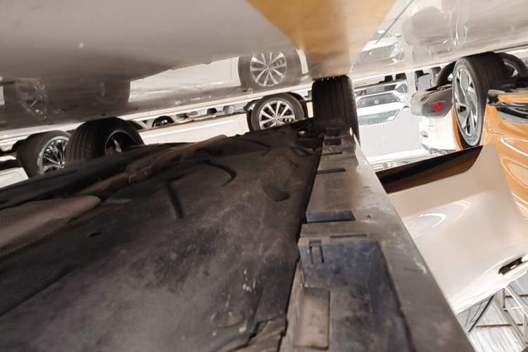 Used Ford Mondeo 2024 2.0T E-Hybrid Sport Edition ST-Line Right Side Sill