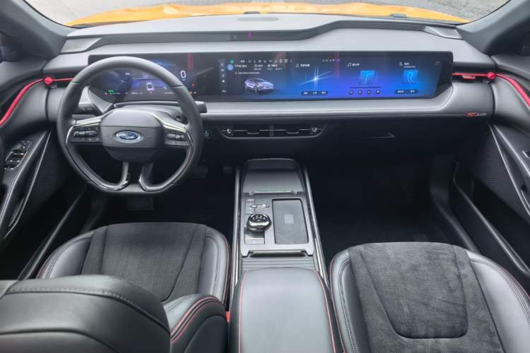 Used Ford Mondeo 2024 2.0T E-Hybrid Sport Edition ST-Line Center Console