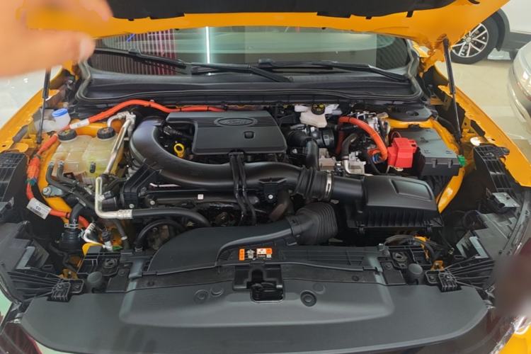 Used Ford Mondeo 2024 2.0T E-Hybrid Sport Edition ST-Line Engine Bay