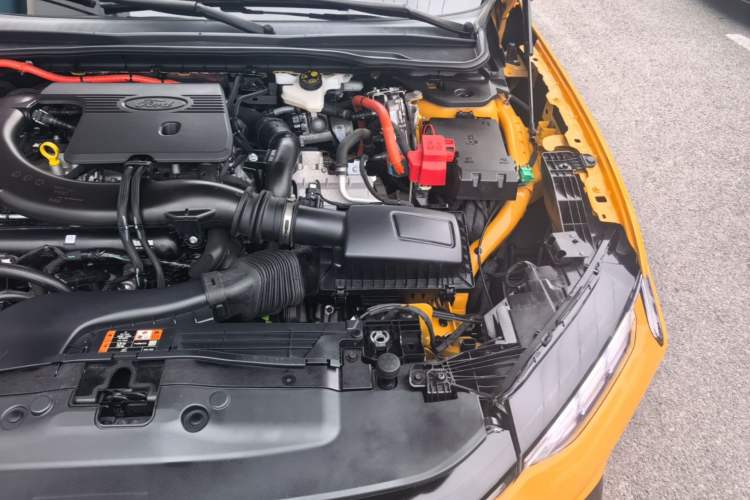 Used Ford Mondeo 2024 2.0T E-Hybrid Sport Edition ST-Line Engine Bay Left