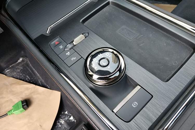 Used Ford Mondeo 2024 2.0T E-Hybrid Sport Edition ST-Line Gear Lever