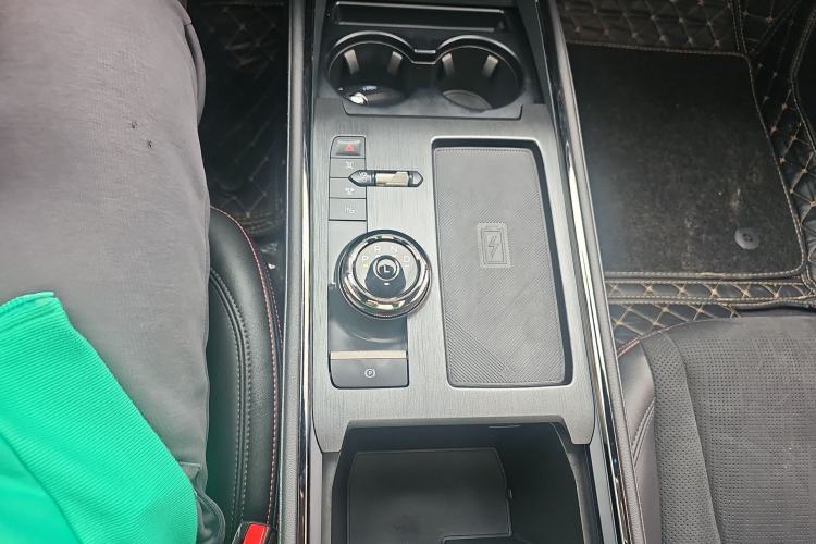 Used Ford Mondeo 2024 2.0T E-Hybrid Sport Edition ST-Line Gear Lever