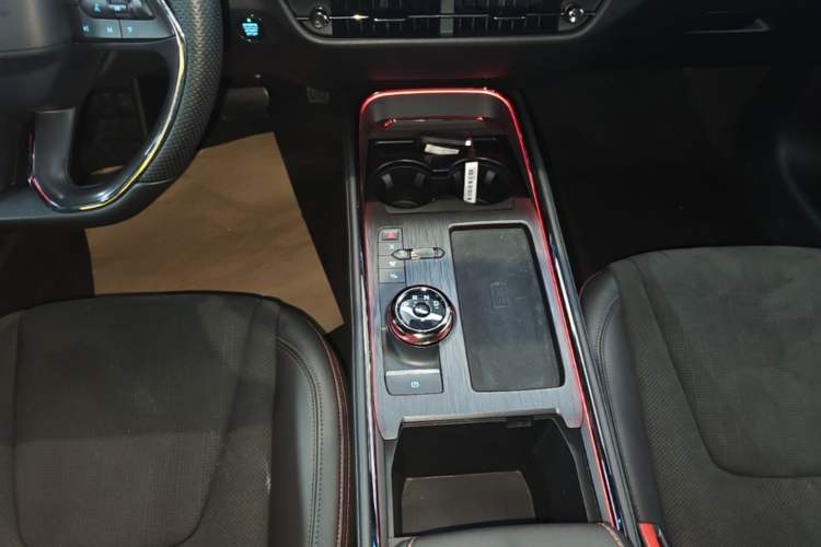 Used Ford Mondeo 2024 2.0T E-Hybrid Sport Edition ST-Line Gear Lever