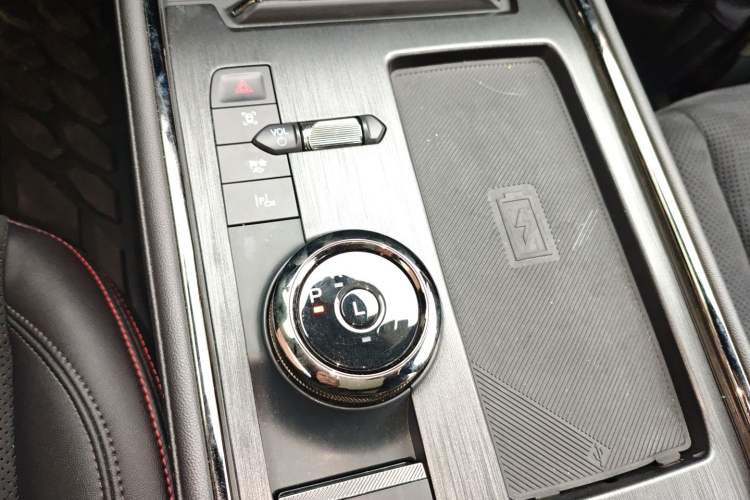 Used Ford Mondeo 2024 2.0T E-Hybrid Sport Edition ST-Line Gear Lever