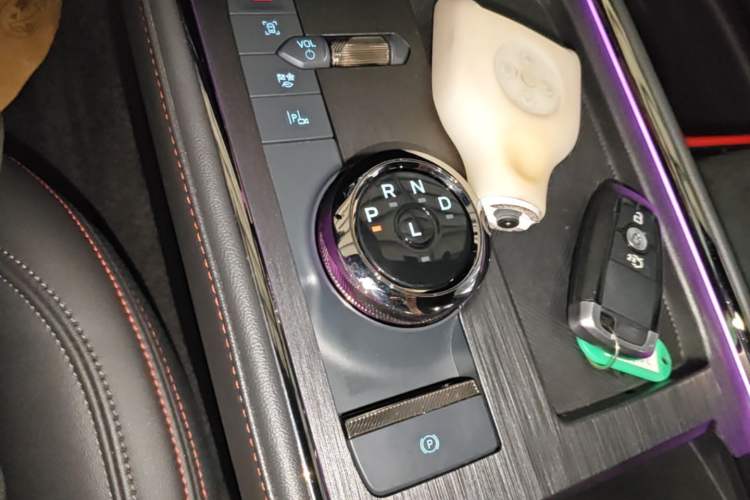 Used Ford Mondeo 2024 2.0T E-Hybrid Sport Edition ST-Line Gear Lever