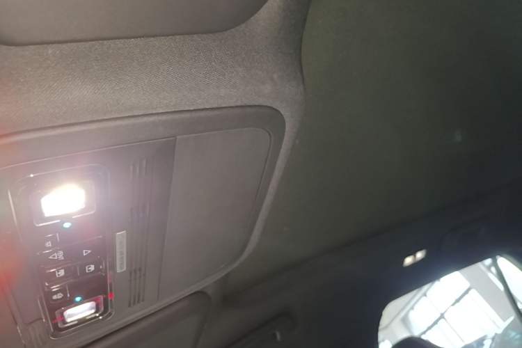 Used Ford Mondeo 2024 2.0T E-Hybrid Sport Edition ST-Line Headliner