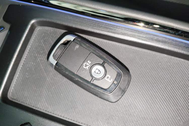 Used Ford Mondeo 2024 2.0T E-Hybrid Sport Edition ST-Line Interior 1