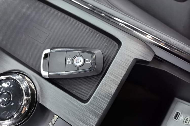 Used Ford Mondeo 2024 2.0T E-Hybrid Sport Edition ST-Line Interior 1