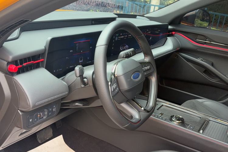 Used Ford Mondeo 2024 2.0T E-Hybrid Sport Edition ST-Line Interior 2