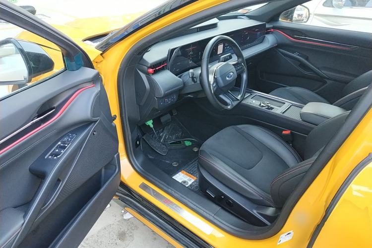 Used Ford Mondeo 2024 2.0T E-Hybrid Sport Edition ST-Line Interior 3