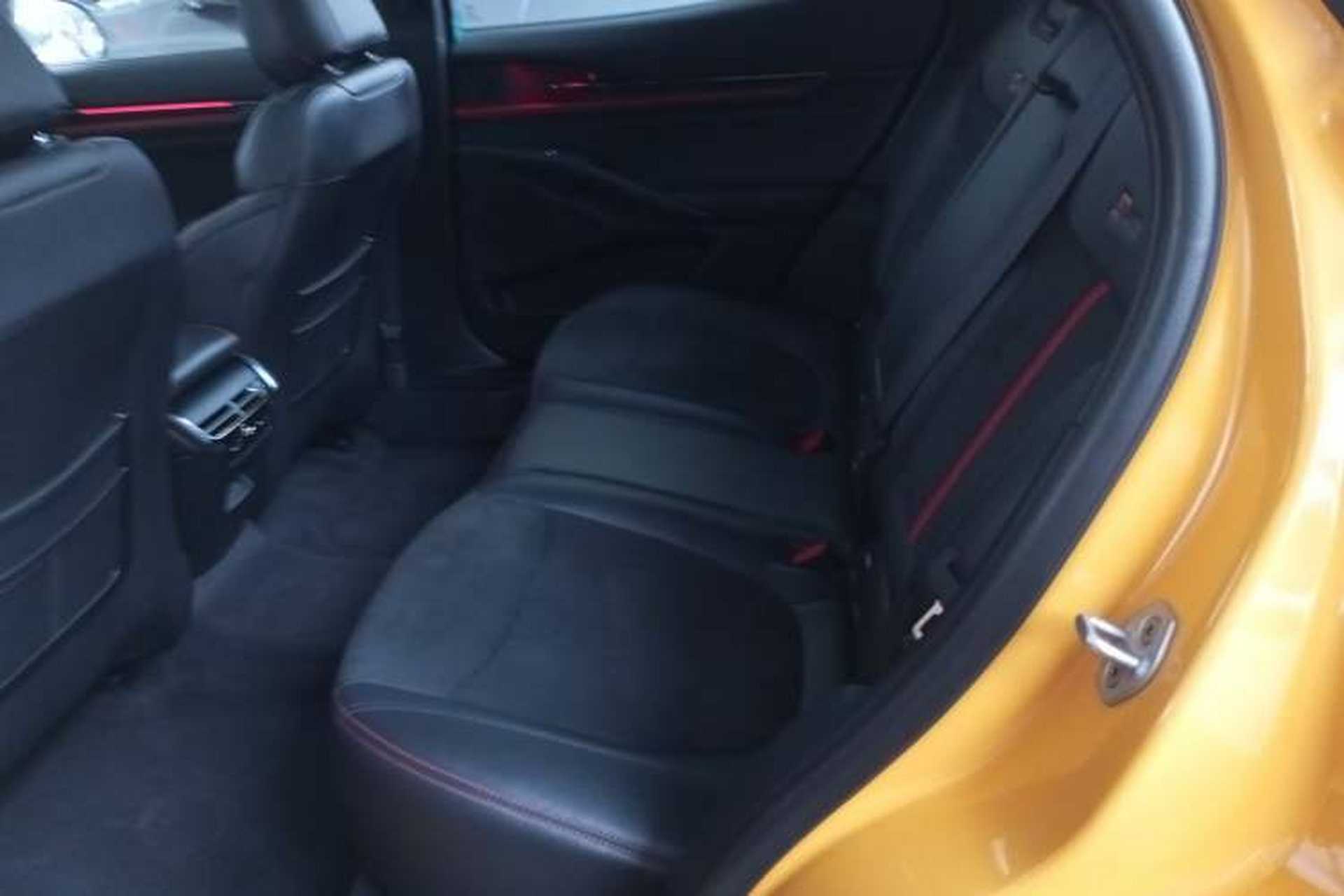 Used Ford Mondeo 2024 2.0T E-Hybrid Sport Edition ST-Line Interior 4