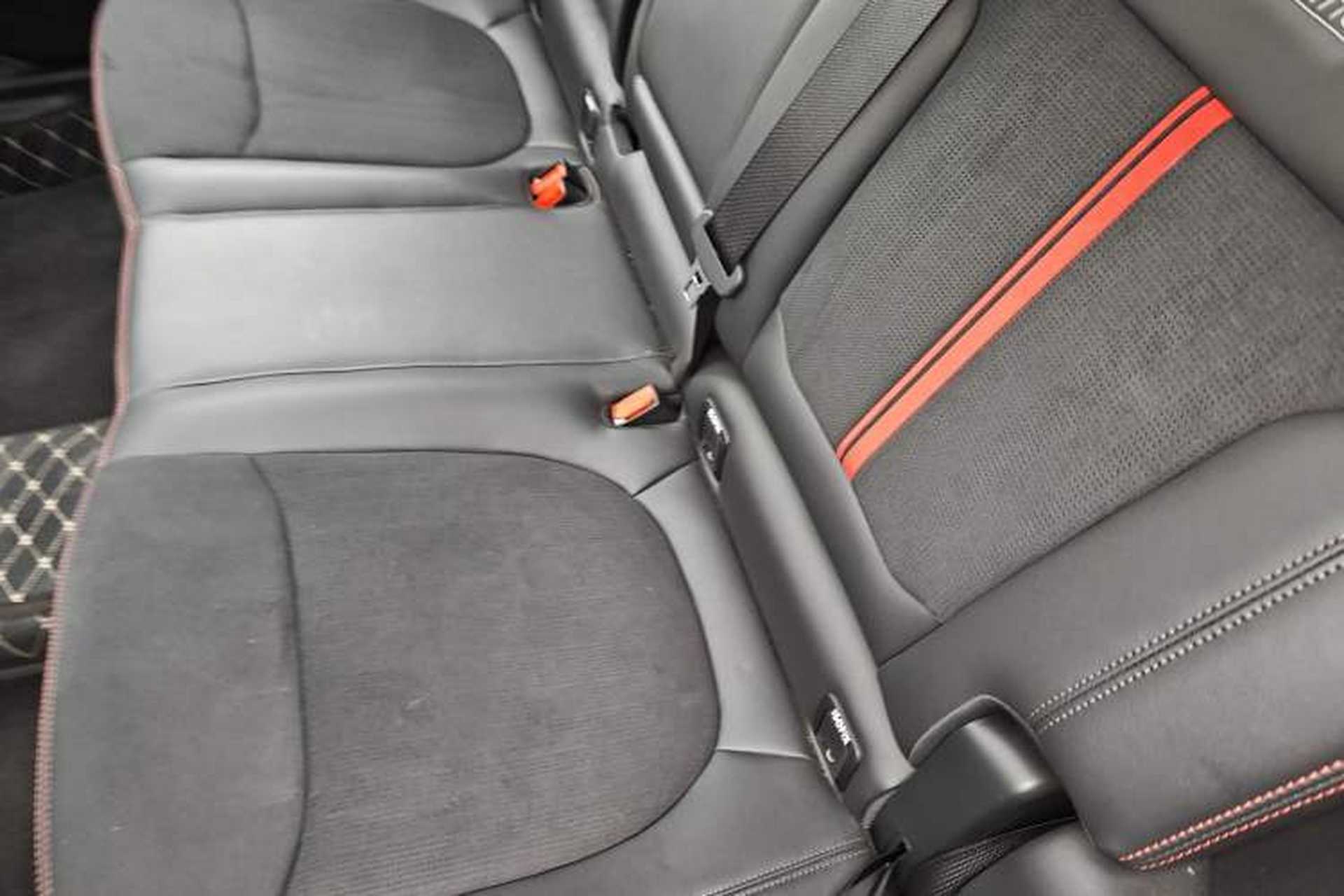 Used Ford Mondeo 2024 2.0T E-Hybrid Sport Edition ST-Line Interior 4