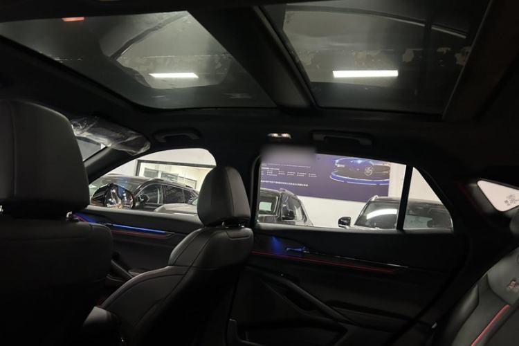 Used Ford Mondeo 2024 2.0T E-Hybrid Sport Edition ST-Line Interior 8
