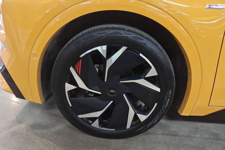 Used Ford Mondeo 2024 2.0T E-Hybrid Sport Edition ST-Line Left Front Wheel Hub