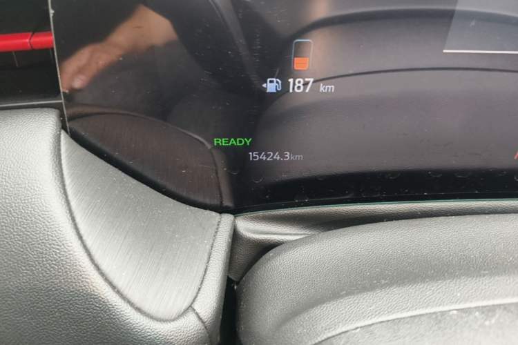 Used Ford Mondeo 2024 2.0T E-Hybrid Sport Edition ST-Line Odometer Close Up