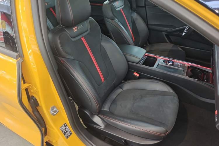 Used Ford Mondeo 2024 2.0T E-Hybrid Sport Edition ST-Line Right Front Seat