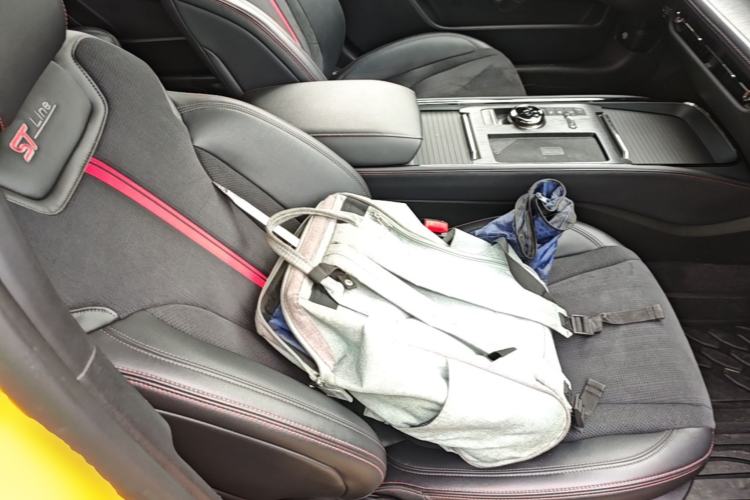 Used Ford Mondeo 2024 2.0T E-Hybrid Sport Edition ST-Line Right Front Seat