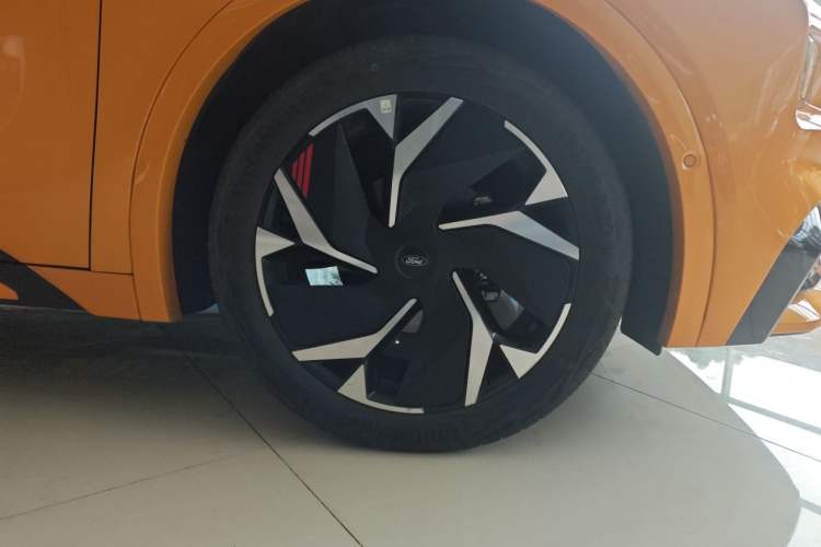 Used Ford Mondeo 2024 2.0T E-Hybrid Sport Edition ST-Line Right Front Wheel Hub