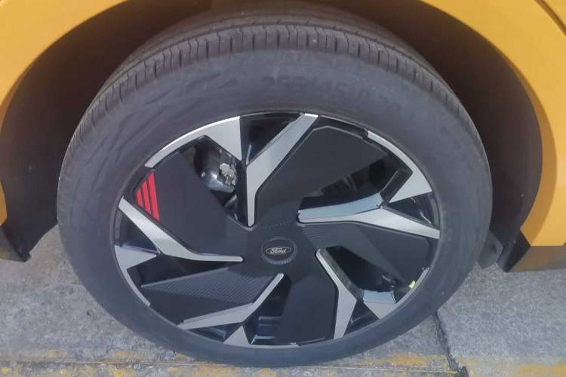 Used Ford Mondeo 2024 2.0T E-Hybrid Sport Edition ST-Line Right Rear Wheel Hub