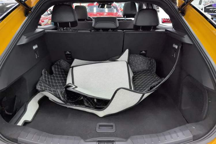 Used Ford Mondeo 2024 2.0T E-Hybrid Sport Edition ST-Line Trunk