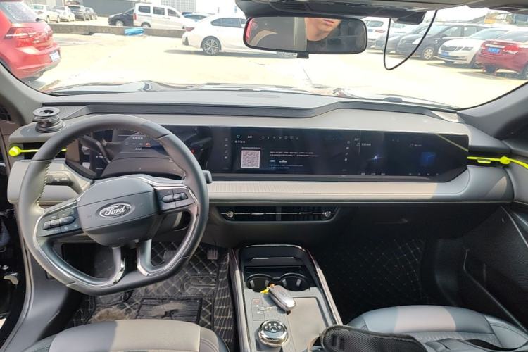 Used Ford Mondeo 2025 2.0T EcoBoost E Hybrid Sport Edition Center Console