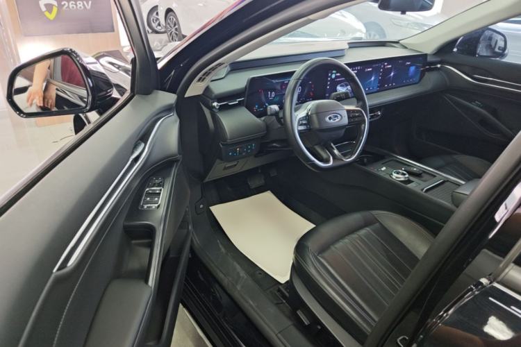 Used Ford Mondeo 2025 1.5T EcoBoost Luxury Version Driver Seat