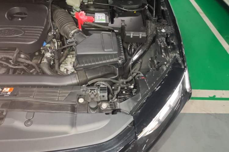 Used Ford Mondeo 2025 1.5T EcoBoost Luxury Version Engine Bay Left