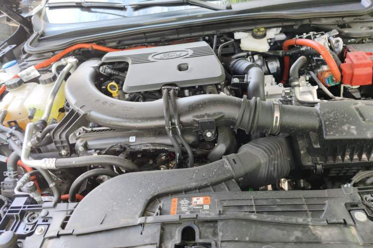 Used Ford Mondeo 2025 2.0T EcoBoost E Hybrid Sport Edition ST-Line Engine Bay