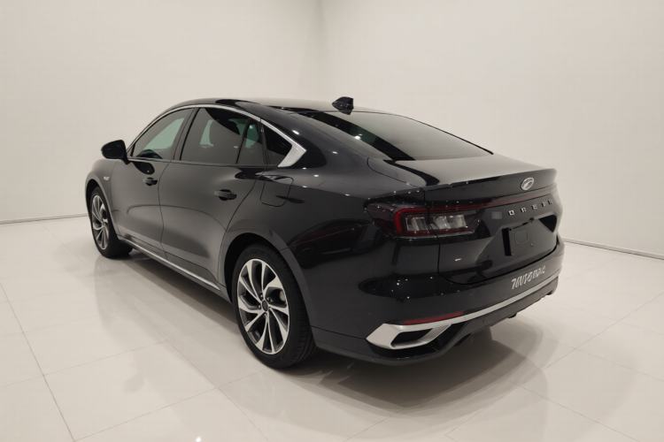 Used Ford Mondeo 2025 2.0T EcoBoost Ultimate Edition Exterior 2