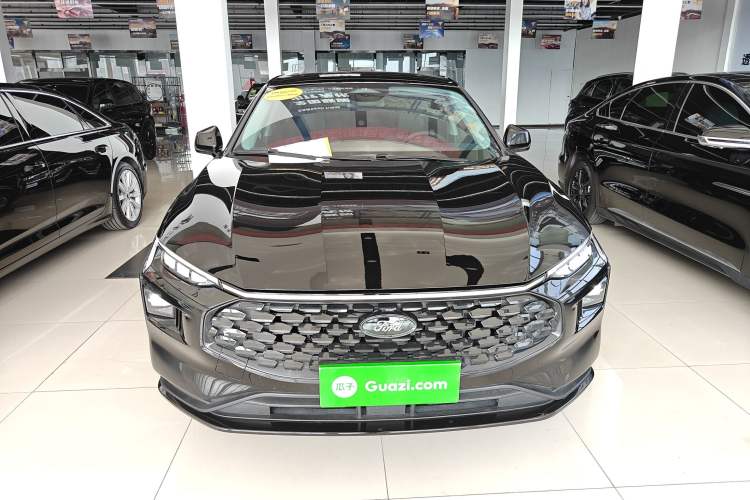 Used Ford Mondeo 2025 2.0T EcoBoost Luxury Version Front