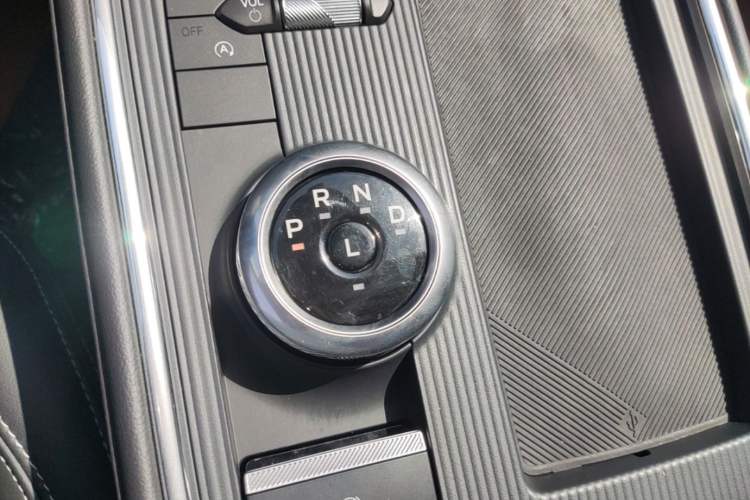 Used Ford Mondeo 2025 2.0T EcoBoost Luxury Version Gear Lever