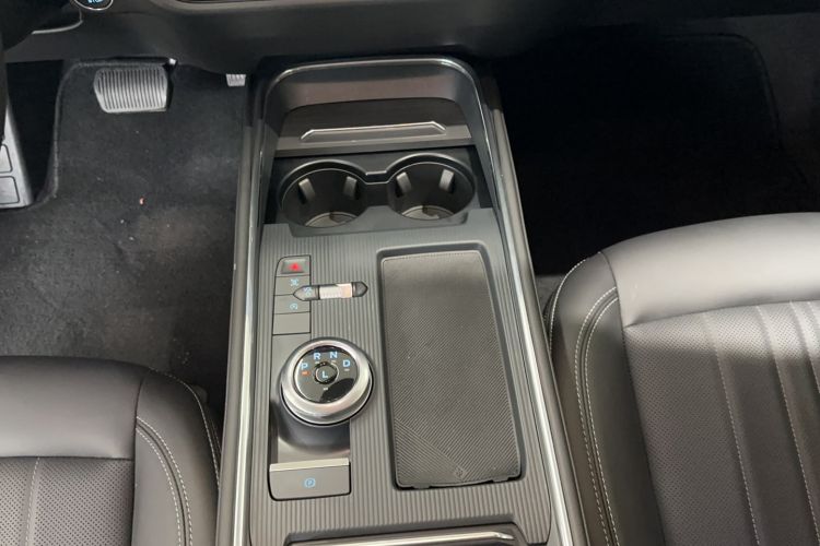 Used Ford Mondeo 2025 2.0T EcoBoost Luxury Version Gear Lever