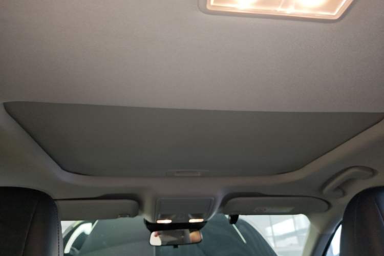 Used Ford Mondeo 2025 1.5T EcoBoost Luxury Version Headliner
