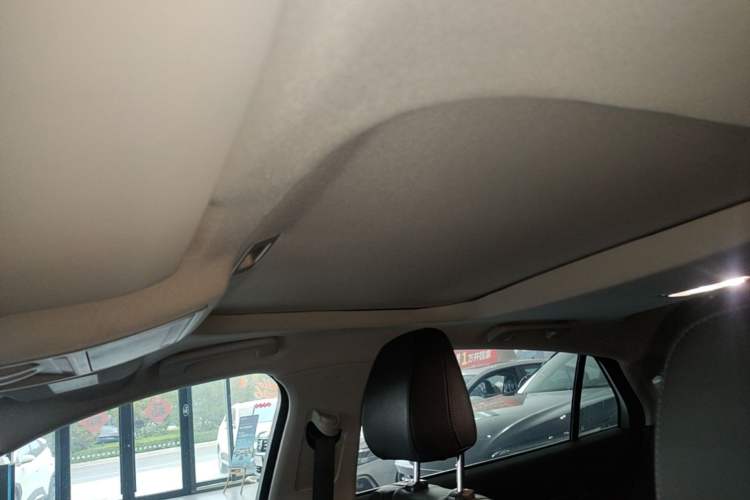 Used Ford Mondeo 2025 2.0T EcoBoost Luxury Version Headliner