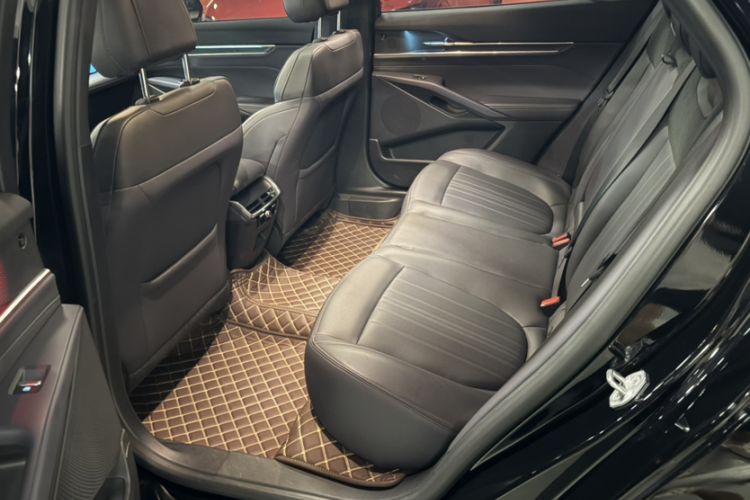 Used Ford Mondeo 2025 2.0T EcoBoost Ultimate Edition Interior 5