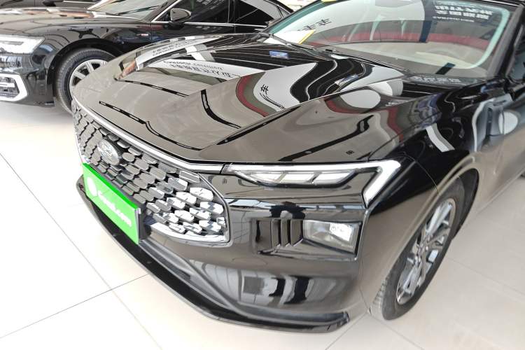 Used Ford Mondeo 2025 2.0T EcoBoost Luxury Version Left Front Headlight
