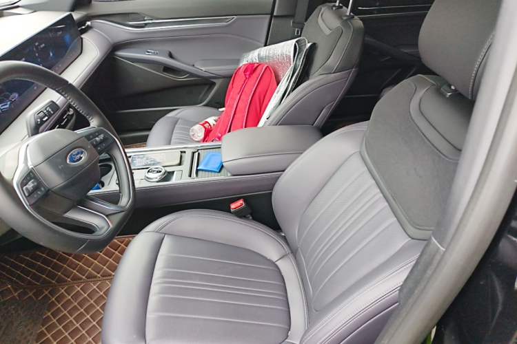 Used Ford Mondeo 2025 2.0T EcoBoost Ultimate Edition Left Front Seat