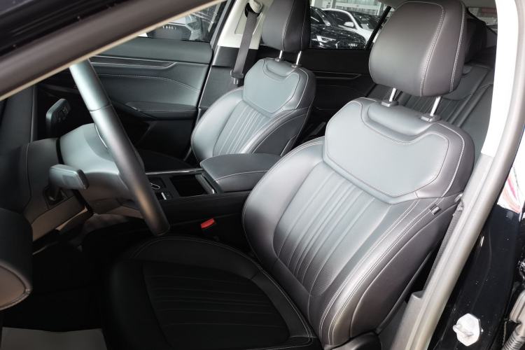 Used Ford Mondeo 2025 2.0T EcoBoost Luxury Version Left Front Seat