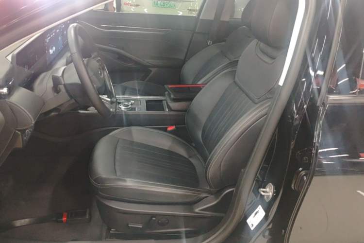 Used Ford Mondeo 2025 2.0T EcoBoost Luxury Version Left Front Seat