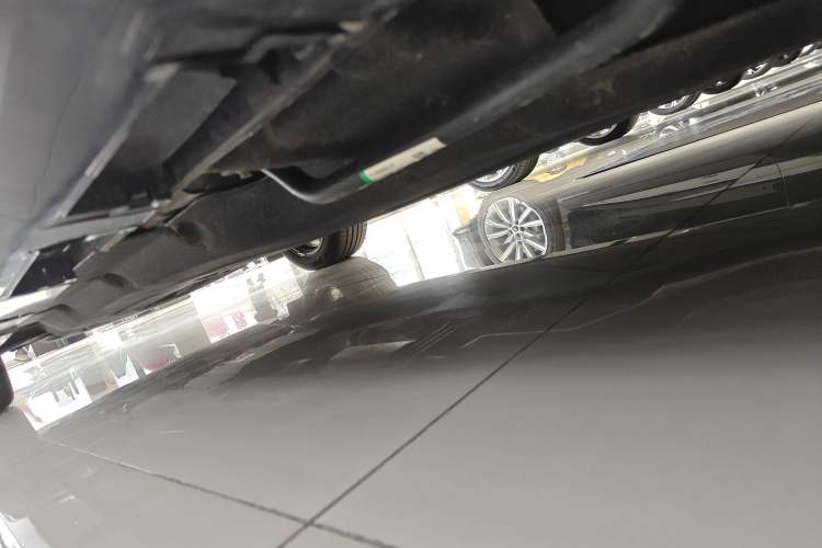 Used Ford Mondeo 2025 2.0T EcoBoost Luxury Version Left Side Sill