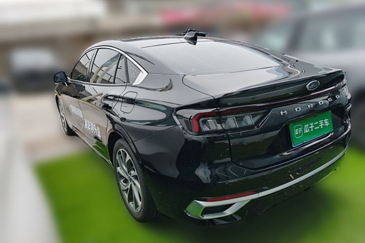 Used Ford Mondeo 2025 2.0T EcoBoost Ultimate Edition Rear Left 45 Deg