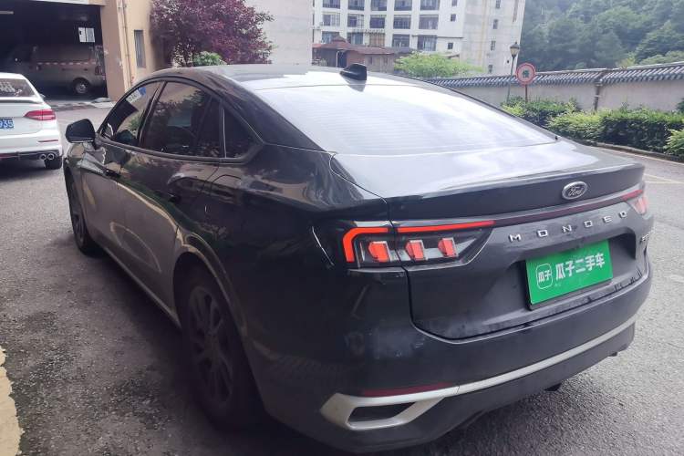 Used Ford Mondeo 2025 2.0T EcoBoost Luxury Version Rear Left 45 Deg
