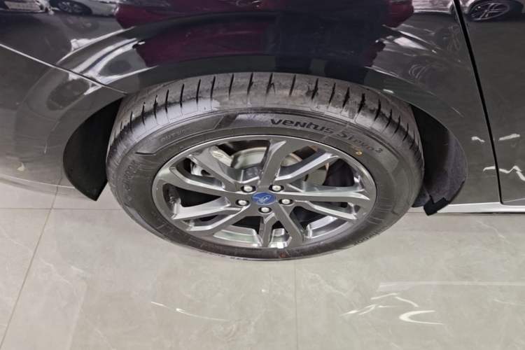 Used Ford Mondeo 2025 1.5T EcoBoost Luxury Version Right Rear Wheel Hub