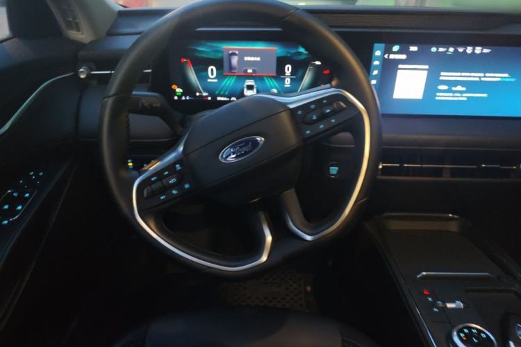 Used Ford Mondeo 2025 2.0T EcoBoost Luxury Version Steering Wheel