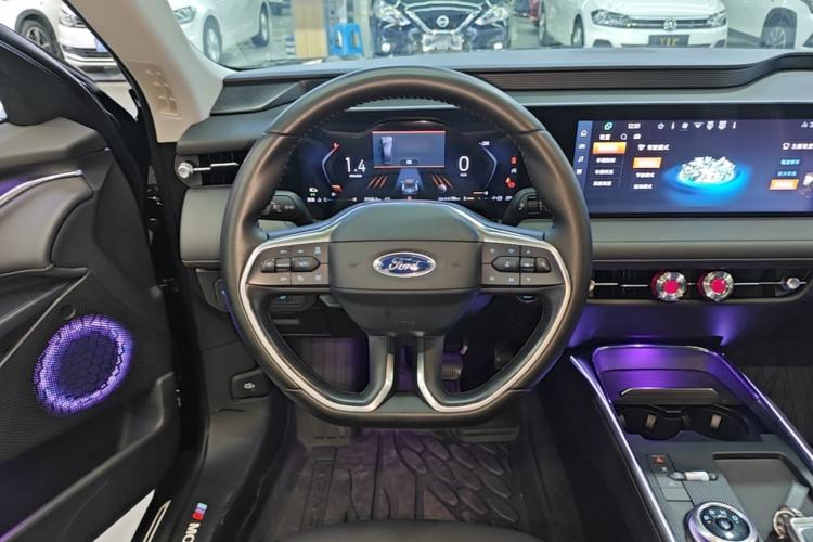 Used Ford Mondeo 2025 2.0T EcoBoost Luxury Version Steering Wheel