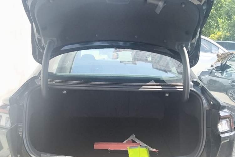 Used Ford Mondeo 2025 2.0T EcoBoost Ultimate Edition Trunk