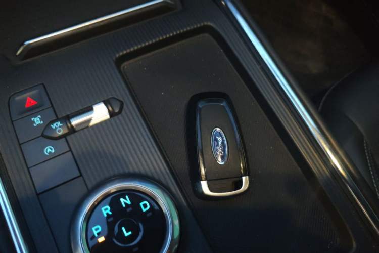 Used Ford Mondeo 2025 2.0T EcoBoost Luxury Version Vehicle Key