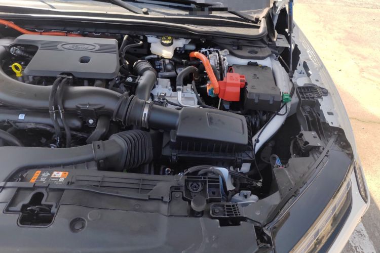 Used Ford Mondeo 2025 2.0T EcoBoost E Hybrid Sport Edition Engine Bay Left