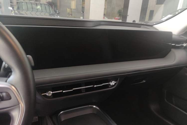 Used Ford Mondeo 2025 2.0T EcoBoost Luxury Version Audio And AC Panel